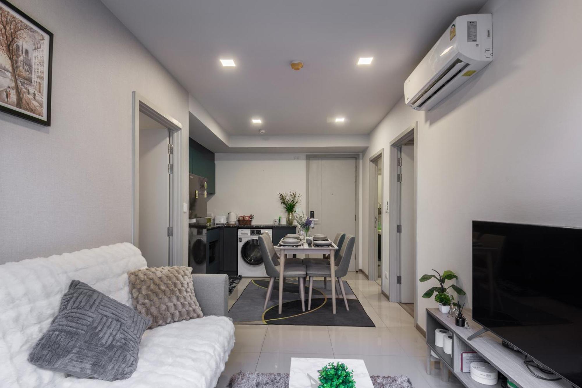 Brissluxe At Bts Onnut Sukumvit 50 Appartement Bangkok Buitenkant foto