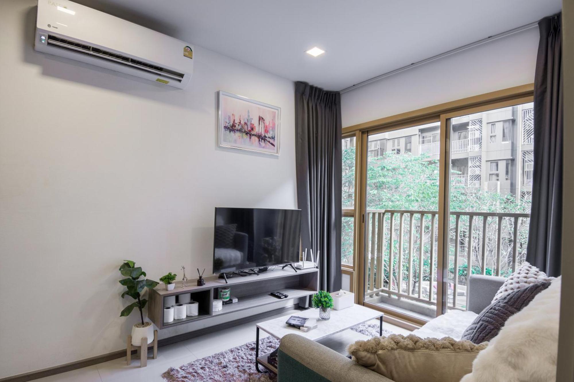 Brissluxe At Bts Onnut Sukumvit 50 Appartement Bangkok Buitenkant foto